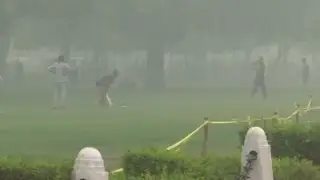New Delhi Residents Protest Air Pollution