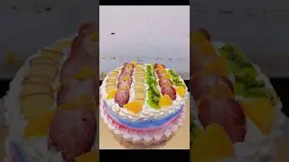 Fruit Cake 🍓 Decoration Ideas 💡#yummycake #fruitcake #shortvideo #shorts @SoumyaCRecipes