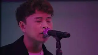 Live from FAM Studios: Rangga Jones | Divine