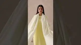 Transform Your Look with Asim Jofa&rsquo;s Stunning Shawl Collection