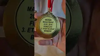 Haberlere &ccedil;ıkan Ahmet &ouml;zer dayımın kupaları ve madalyaları 