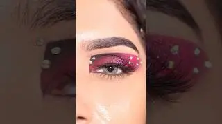 The Perfect Christmas Eye Look | #shorts | SUGAR⁩ Cosmetics