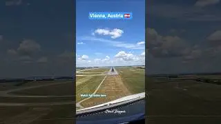 Smooth touchdown at Vienna 🇦🇹 #aviation #vienna #cockpitvideo
