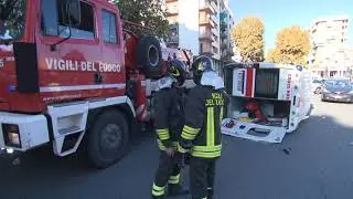 Incidente tra ambulanze, una si ribalta, 7 feriti 11-10-2021