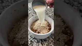 Easy oatmeal for breakfast🫡Apple Pie MicrowavedOats #oats #oatmeal #easybreakfast #healthybreakfast