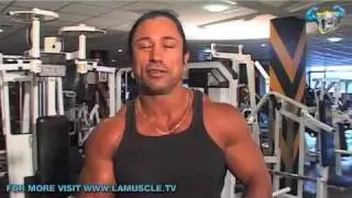 Training For Hard Nuts With Body Builder Dean Ash- Chest and Triceps!!!