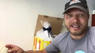 Unboxing Geschenkkorb Joko & Klaas