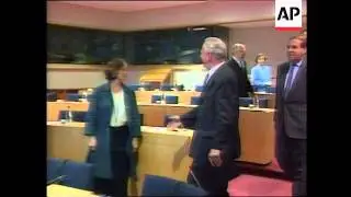 BELGIUM: EU: BACKGROUNDER TO COMMISSION'S RESIGNATION -  2