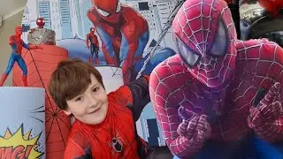 У MJ и Человека-паука был день рождения!