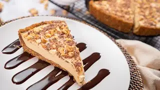 Simple And Easy FLUFFY FROZEN PEANUT BUTTER PIE | Recipes.net