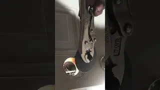 How to remove a rusty screw from a door 😛