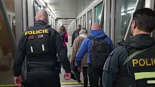 Policie ČR: Uprchlá se nedobrovolně vrátila do ČR