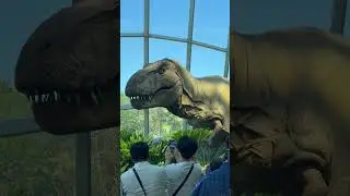 Dinosaurs in Singapore?! Jurassic World at Cloud Forest | Gardens by the Bay #dinosaurworld