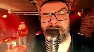 Riverside Rumble feat. Santa - Kulkuset (Jingle Bells)