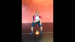 Kettlebell swing instruction by Ricardo Poblah
