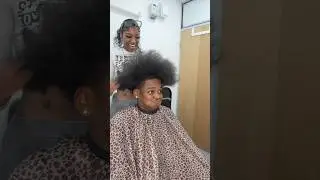 HAIRSTYLIST CORE 😂🪮 #shorts #ukcomedy #relatable #hairstyle