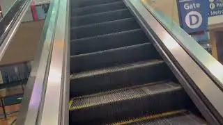 Schindler Parking Shuttle Up Escalator at Union Station - Washington DC