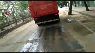 Cleanland Road Sweeping Machine Includes Water Sprinkler