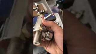 Cylinder Valve Escape Air Breathing Apparatus Valve EEBD Spare Parts
