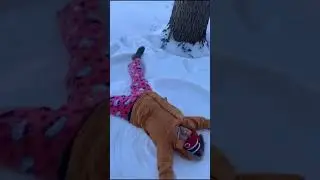 Making snow angel | bored? Run outside and make a snow angle | #snowangle #snowydays