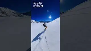All I have is insane! #zugspitze #shred #snowboarding #drinkwater #winter #winteradventure #capita