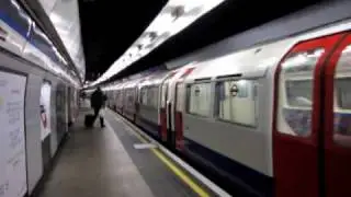 Victoria Line 1967 Stock Tubes at Tottenham Hale 6 February 2010
