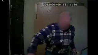 slapta kamera-duru akute. piktas kaimynas