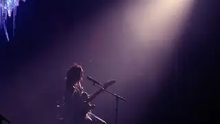 Raveena - At Your Best X Lucky (Live)
