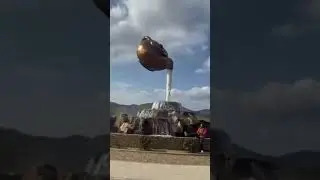 Wow look.. a magical floating teapot 👀|HUGE TEAPOT WATER FOUNTAIN| #Shorts