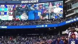 Eli Manning Gets a Standing Ovation in Final Home Game