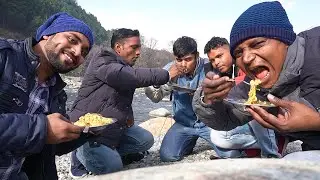 Agra To Manali Food Tour - Maggi Cooking And Eating | Manali Vlogs | India Food Tour
