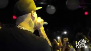 NICKY JAM INTERVIEW @ESTOYPEGAO LIVE AT LA COVACHA