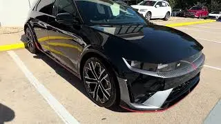 Hyundai IONIQ 5 N AWD 2025 года в цвете Abyss Black