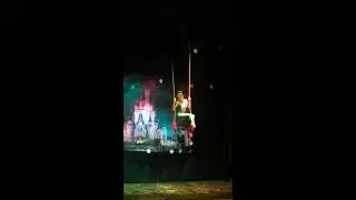 Trapezio aereo - Aerialdance, assolo.