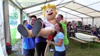 Kupid Ljubo dela norčije | Največji ona-on.com spoznavni piknik 4