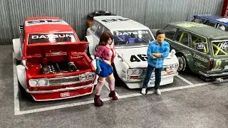 FirstLook KAIDO X MINI GT 026 027 Datsun 510 Wagon BRE V1 Red & V2 White with CHASE