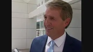Arizona Senator Flake Downplays Trump Criticism