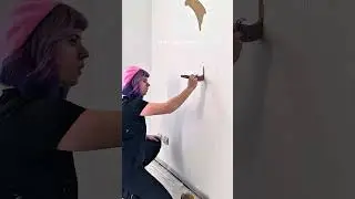 Using VR headset to sketch murals