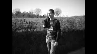 Chris Delroche , Elle Donne