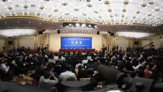 360 video: Topics openly discussed with Chinese Finance Minister 360度全景视频：十二届全国人大五次会议财政部长回答外国记者问题