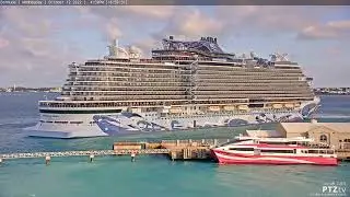 NORWEGIAN PRIMA's first arrival into Dockyard, Bermuda on 10/12/2022