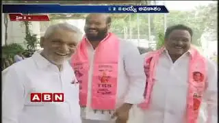 CM KCR meets TRS candidates in Pragathi Bhavan | ABN Telugu