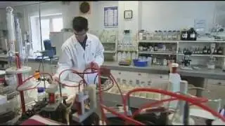 IdeenExpo 2011 - Hagedorn AG - Aus Nitrocellulose wird Nagellack