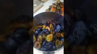 Сливове повидло / Plum jam