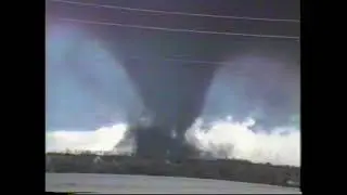 Hesston Tornado Kansas by Dean Alison March 13, 1990