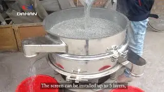 Vibrating sieve separator for metal powder