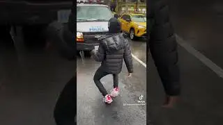 Famouss Richard dancing in front of police 😭😂 #viral #trending #reels #fyp