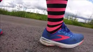 Selfiestick run heelstrike sad 25072020 Holopainen