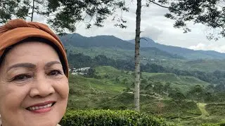 Grandma uti is live! HAPPY SUNDAY
