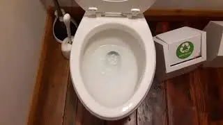288. Jacuzzi Perfecta Toilet